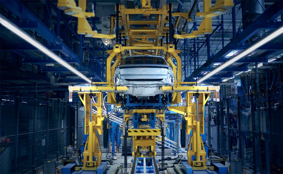 Ford Opens High-Tech Electric Vehicle Centre in Germany to Meet Growing European Demand