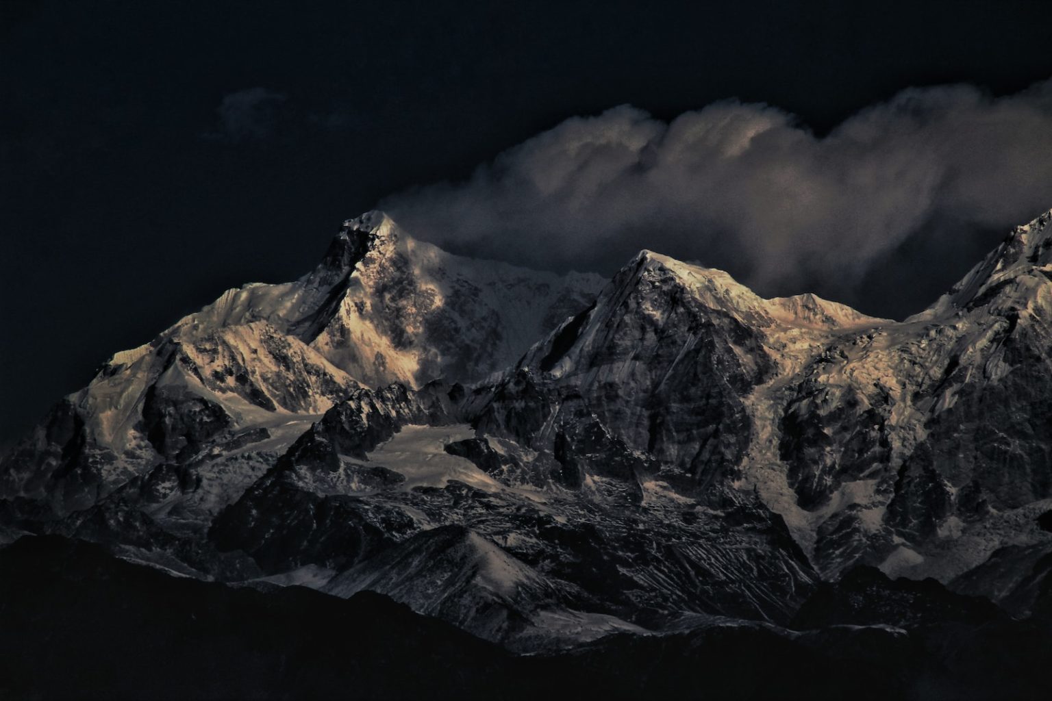 Photo by Farhan Khan