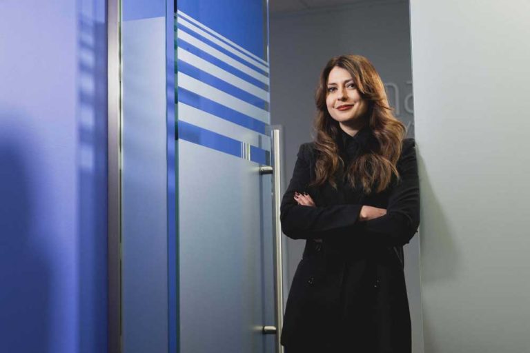 Raluca Saceanu, CEO of Smarttech247